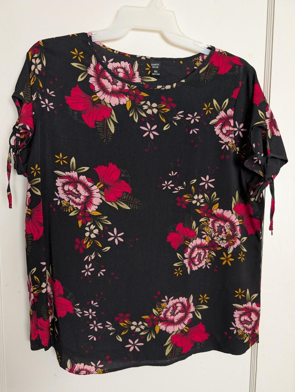 Emory Rose Black Floral Short-Sleeve Top with Tie Detail
